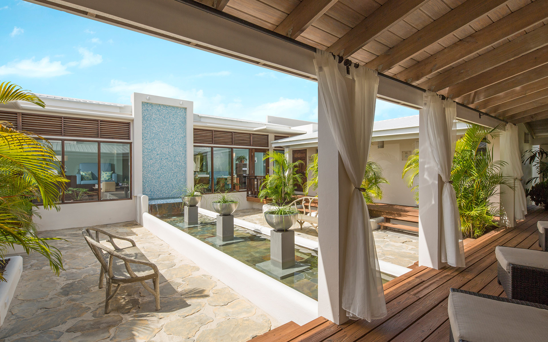 Janissa Spa relaxation lounge
